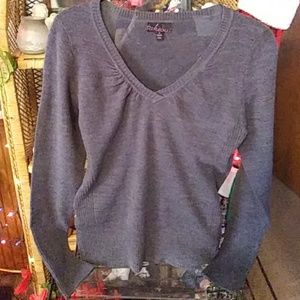 XL Grey VNeck Sweater